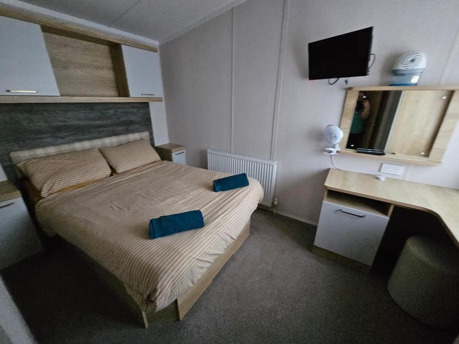 Rockley Park Private Holiday Homes Poole Buitenkant foto