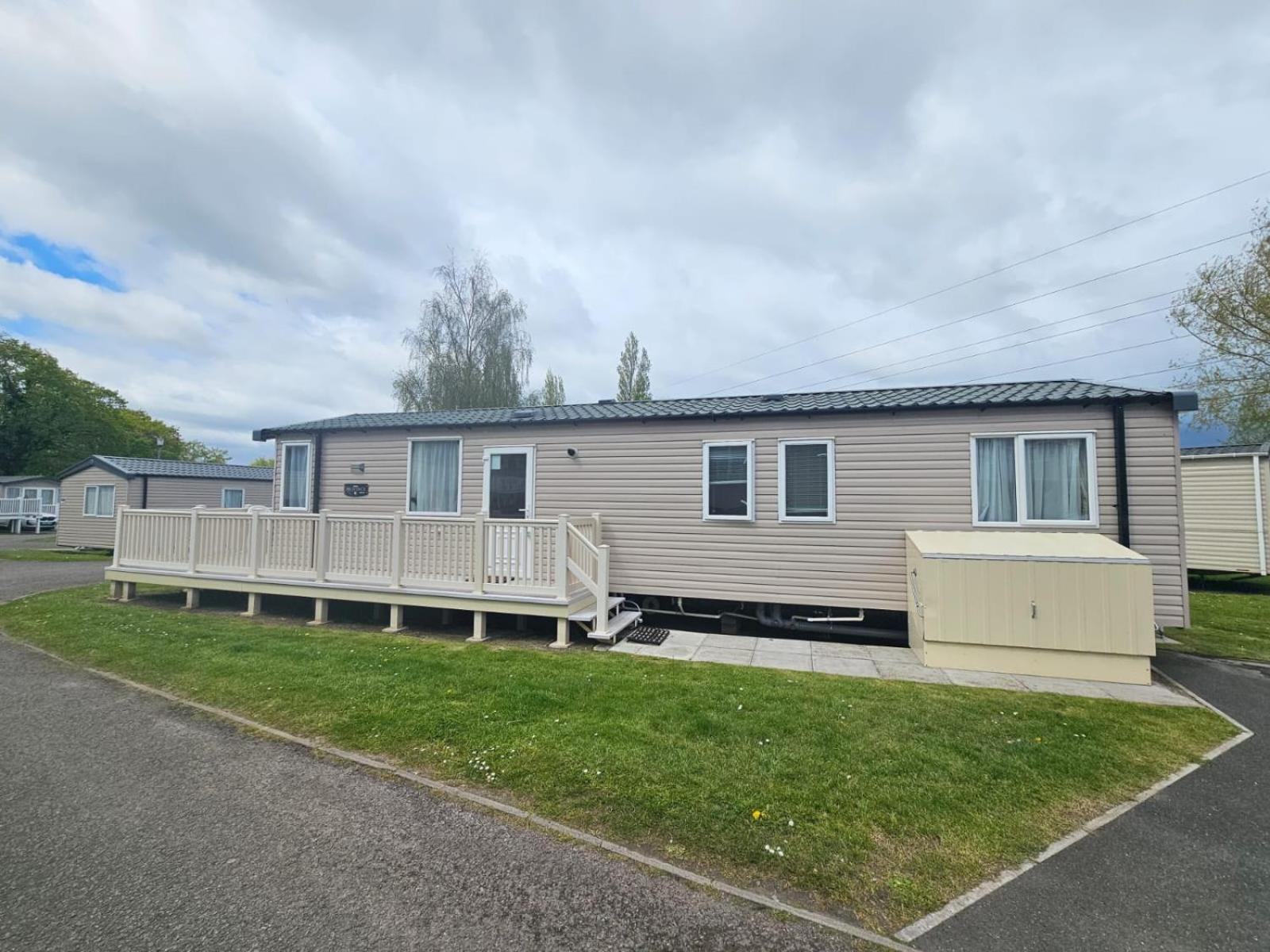 Rockley Park Private Holiday Homes Poole Buitenkant foto