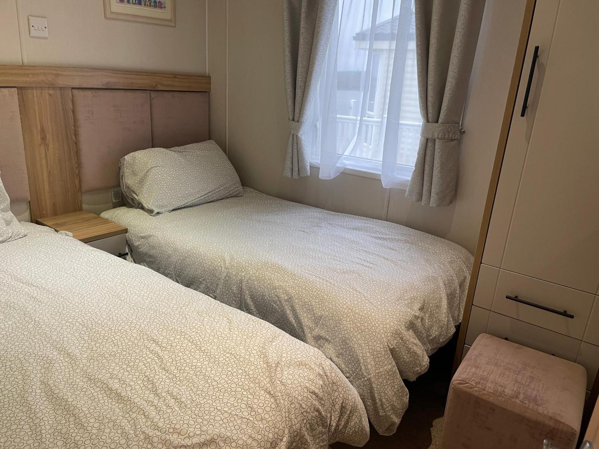 Rockley Park Private Holiday Homes Poole Buitenkant foto